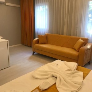 alt_1Big Peace Suites & Hotel